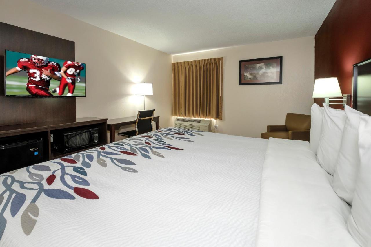 Red Roof Inn Хилсвил Екстериор снимка
