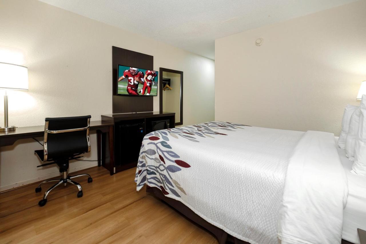 Red Roof Inn Хилсвил Екстериор снимка